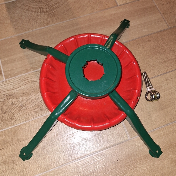 Old Fashion Vintage Metal artificial tree stands fits up to 8' Tree - Picture 2 of 9